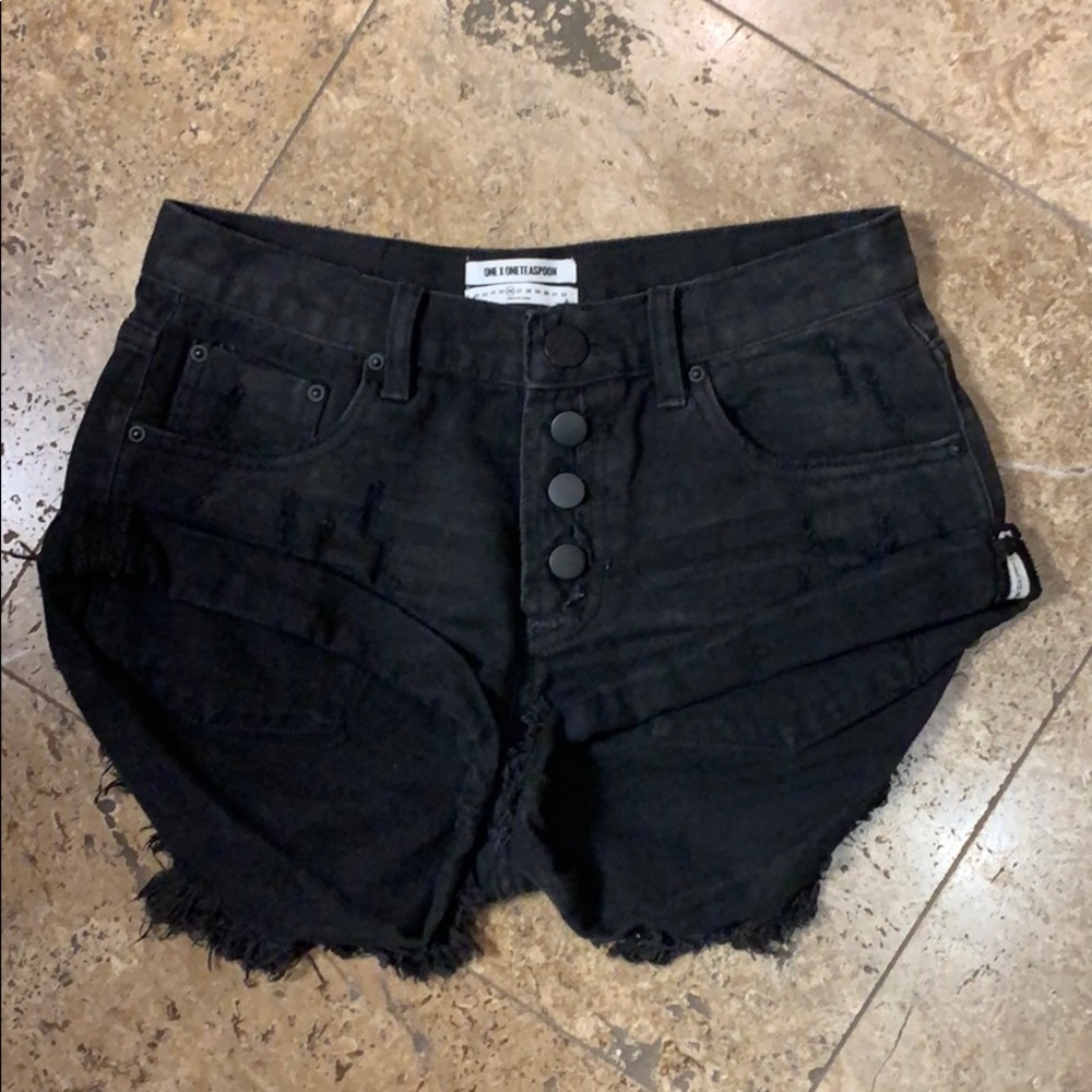 Brand new black one teaspoon shorts size 26